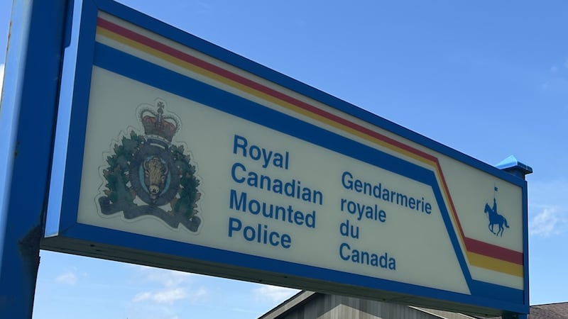 Four P.E.I. RCMP vehicles damaged in pursuit of sedan