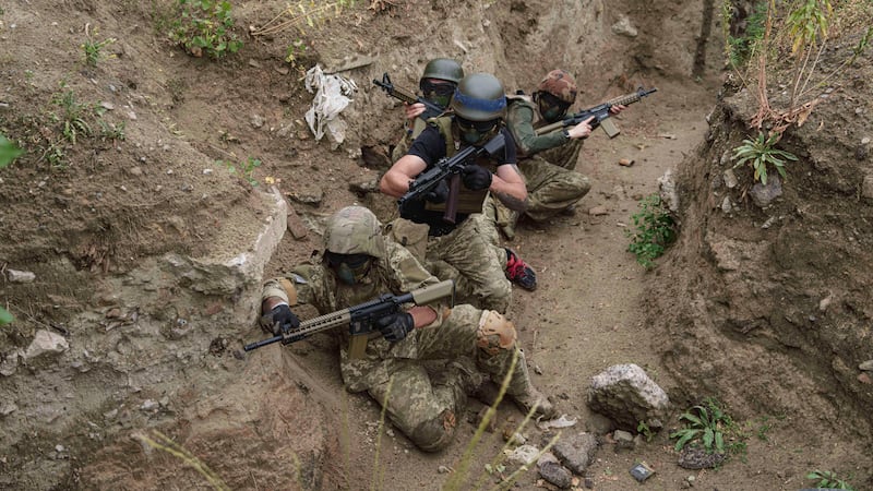 Ukraine calls for talks with Russia next week