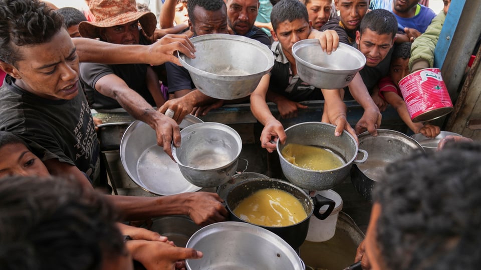 Prime Minister Carney calls out Israeli government over aid access in Gaza